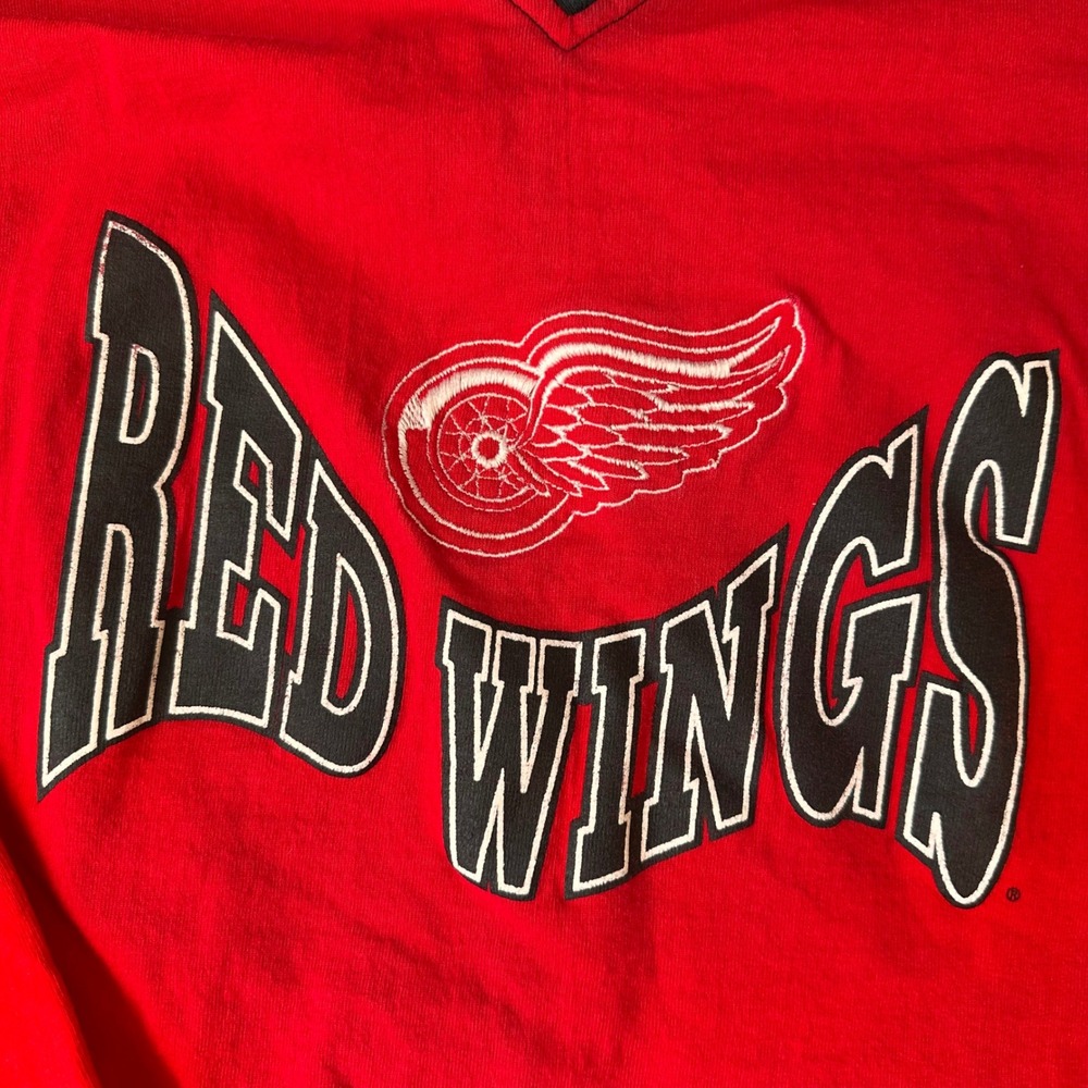 90s vintage Detroit Red Wings Hockey Shirt Boys 14/16 Long Sleeve‎ Red Retro - Picture 2 of 7